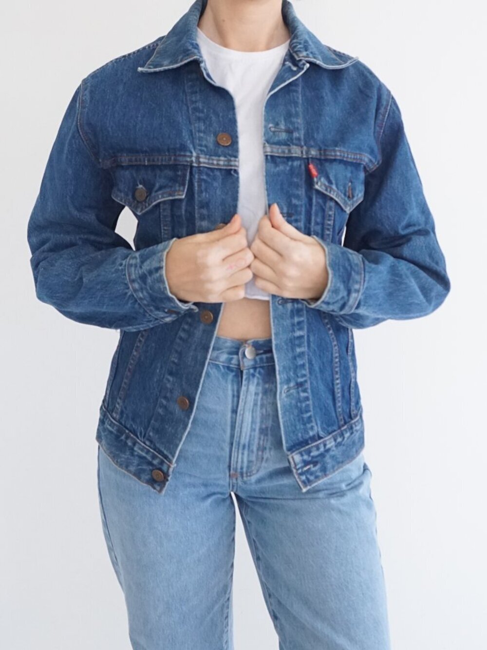 Vintage Levis Blue Denim Button Front Trucker Jacket Faded Wash Classic Jean M